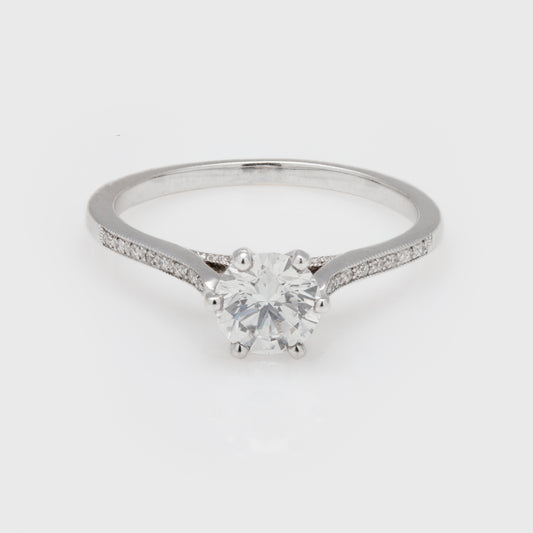18k White Gold Diamond Ring