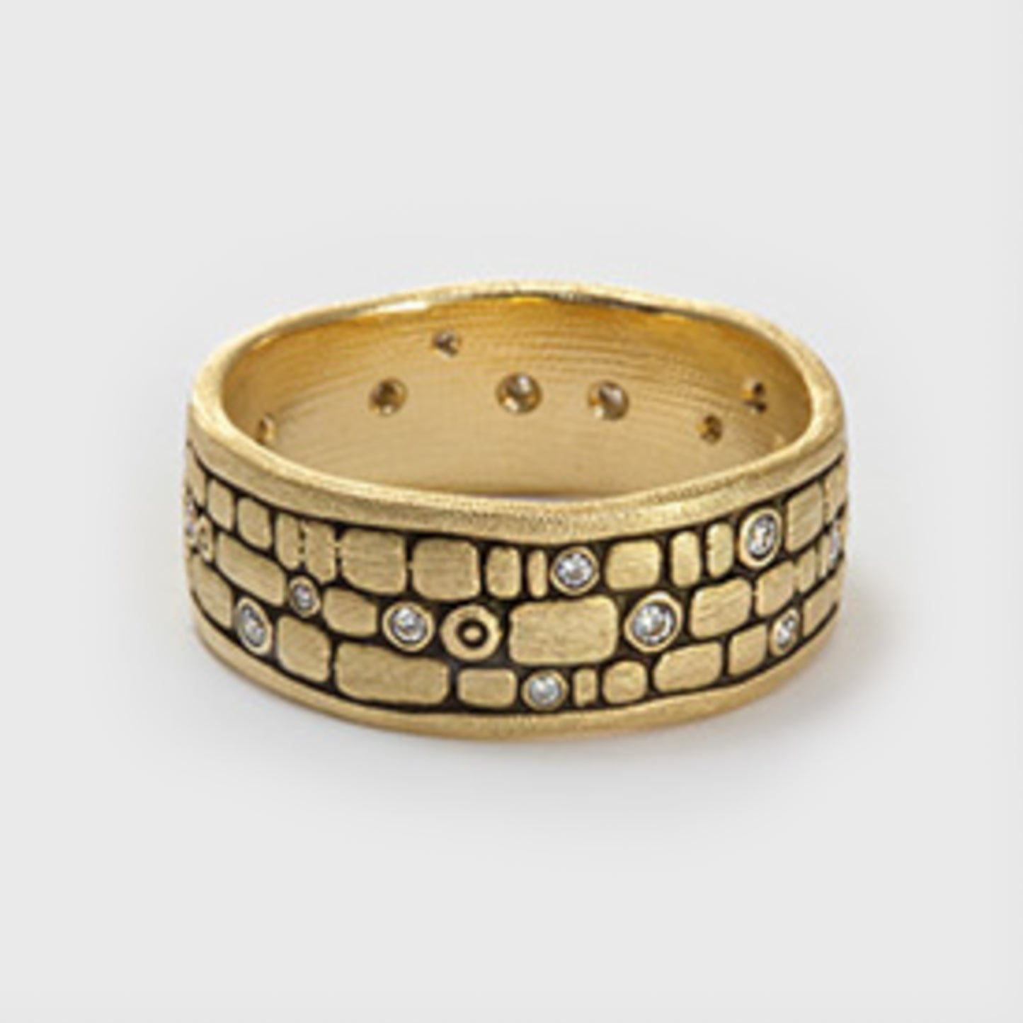18K Old Bridge Diamond Band