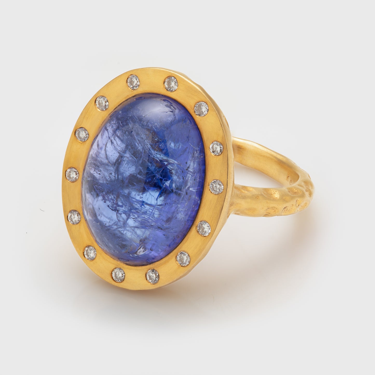Tanzanite & Gold Ring