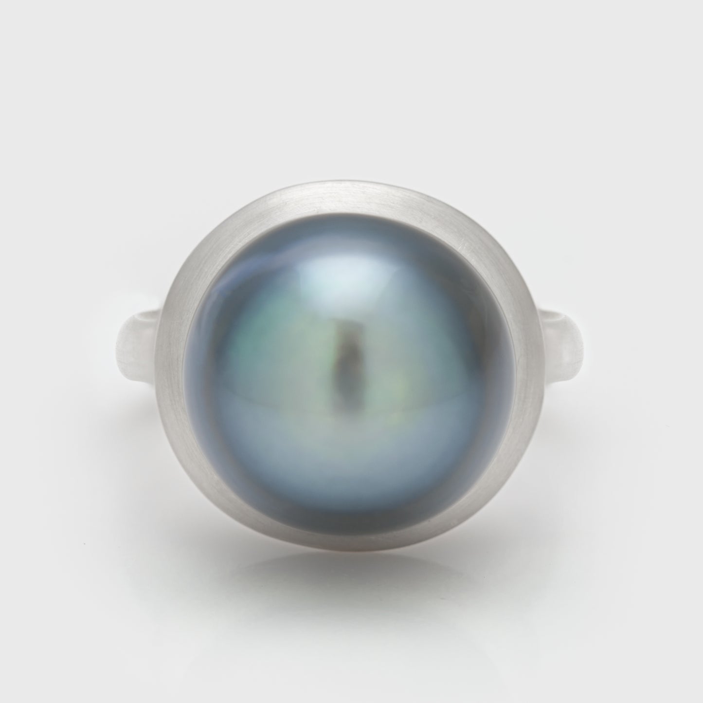 Platinum Black Pearl Ring