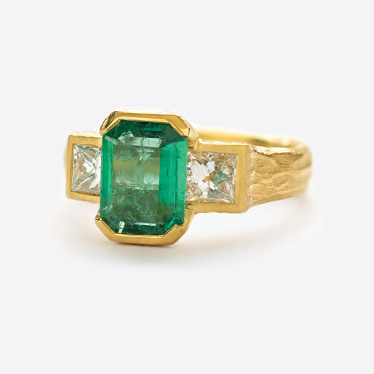 Emerald and Diamond Ring in 22k Yellow Gold