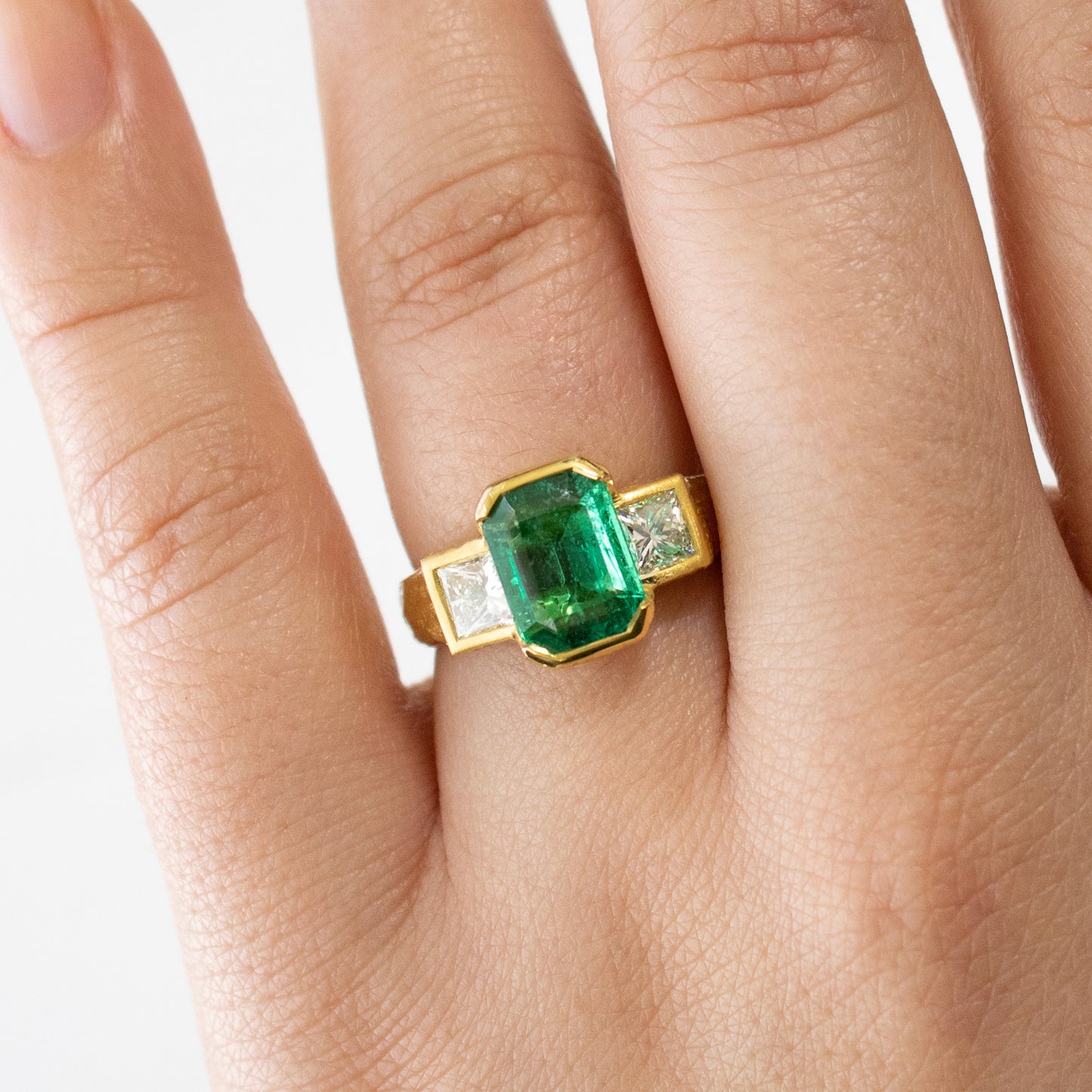 Emerald and Diamond Ring in 22k Yellow Gold