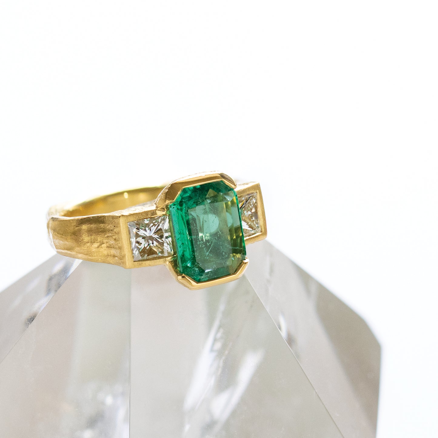 Emerald and Diamond Ring in 22k Yellow Gold