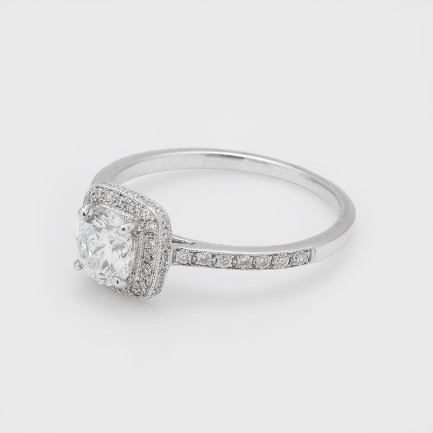 Halo Diamond Ring Set with Bands