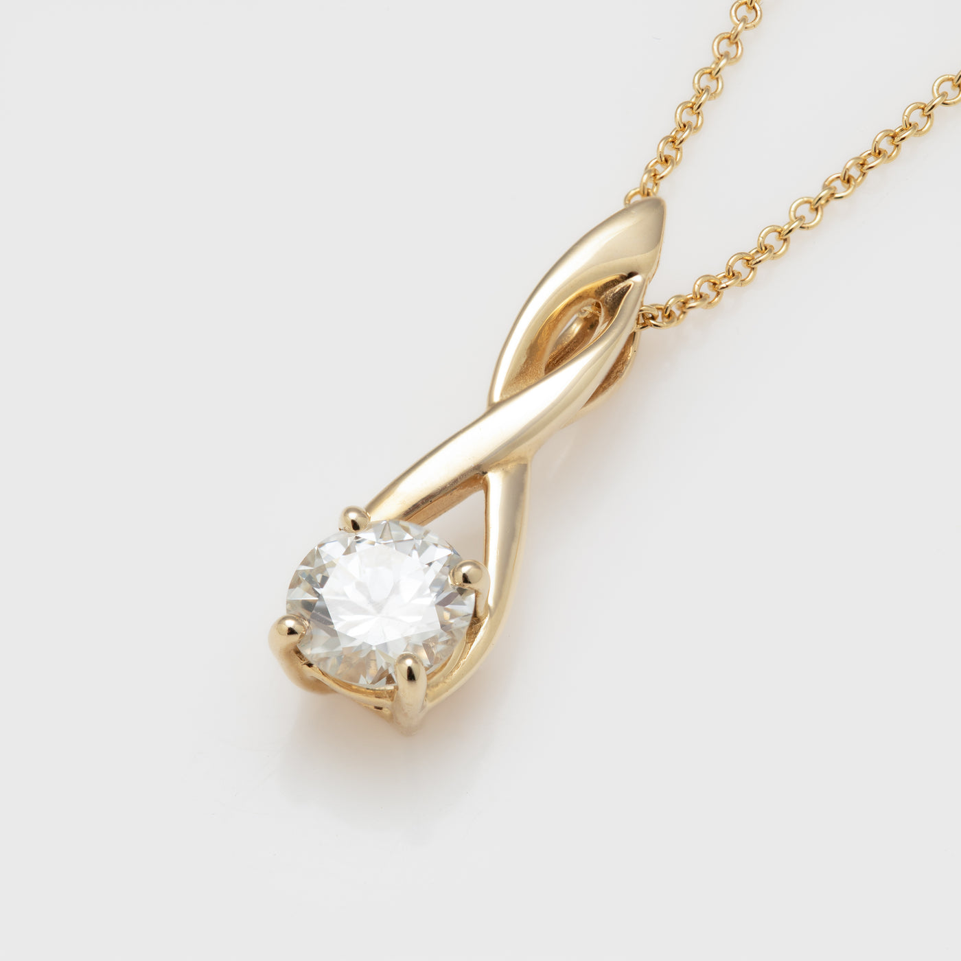 Classic Diamond Necklace