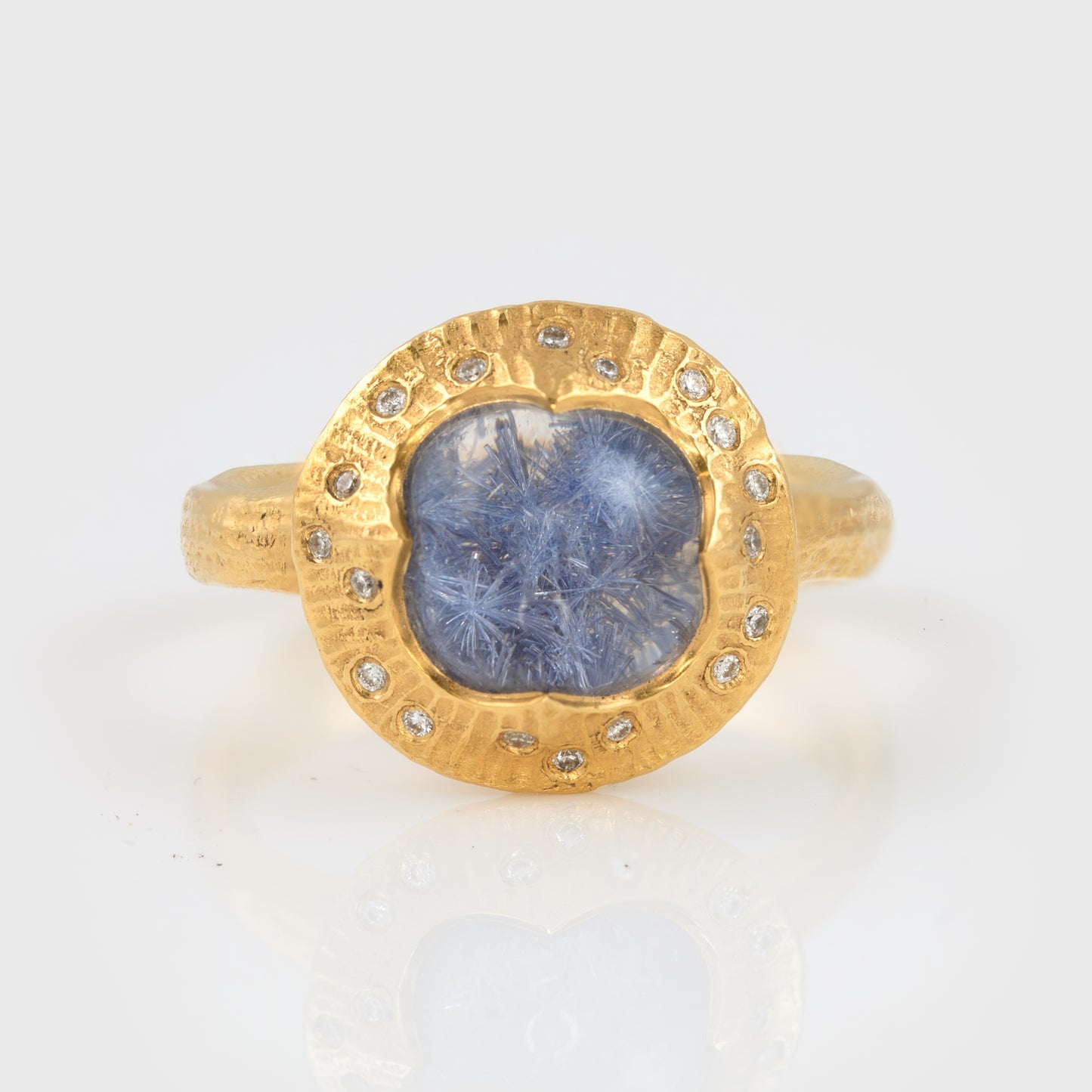 22k Gold Dumortierite Ring