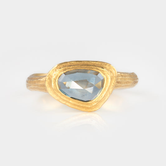 "Lake Como" Sapphire Ring