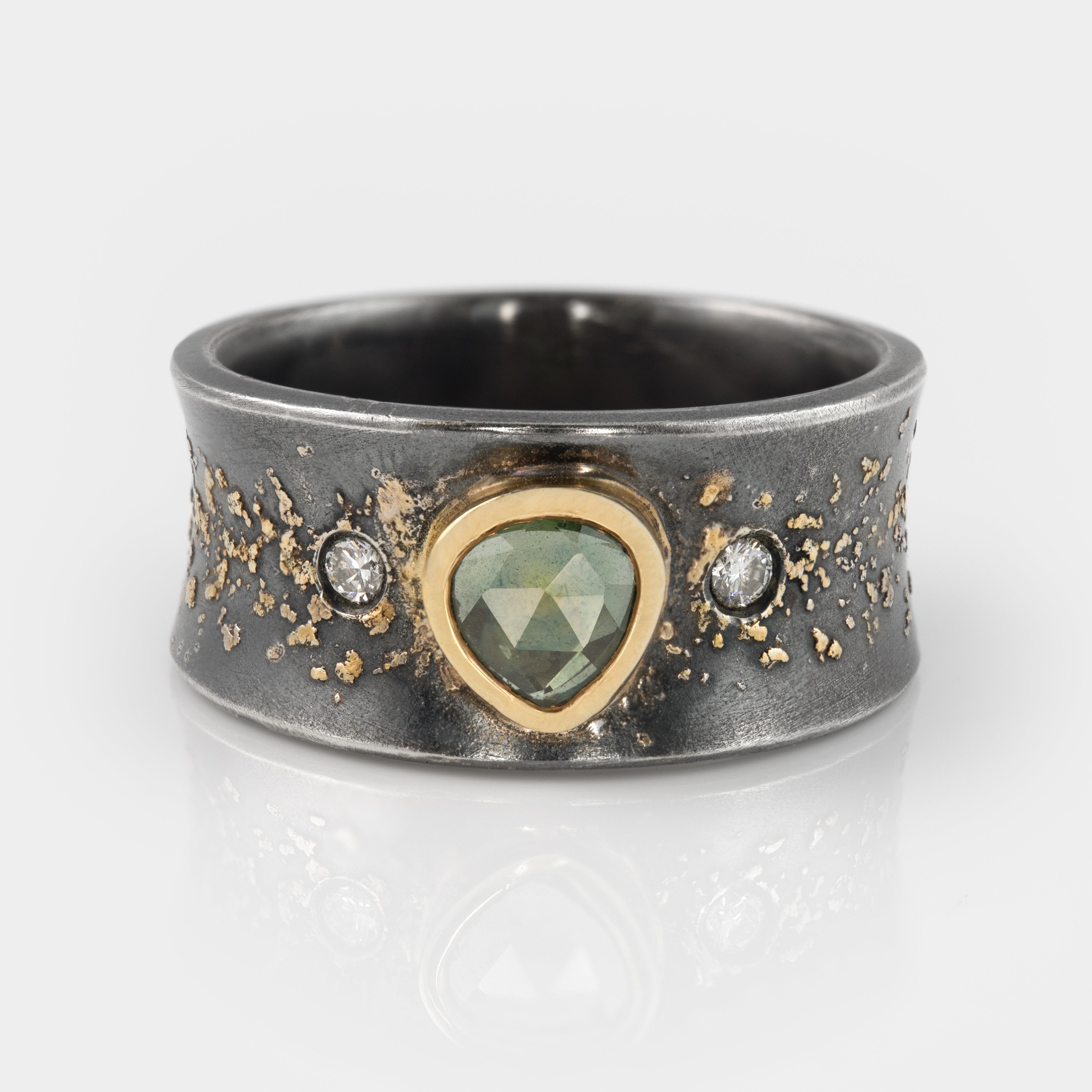 Green Sapphire Gold Dust Rings – Pavé Fine Jewelry Design