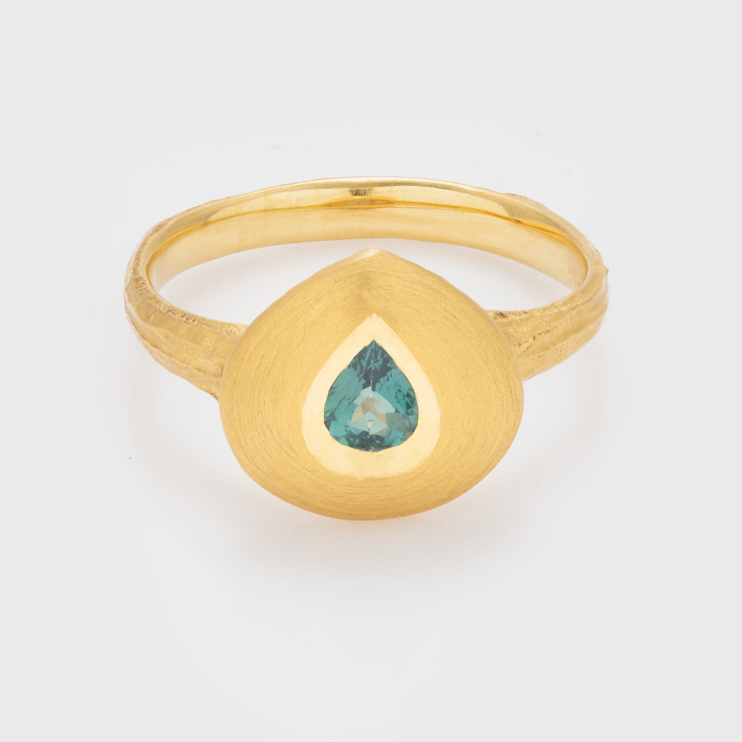 22k Gold Alexandrite Ring