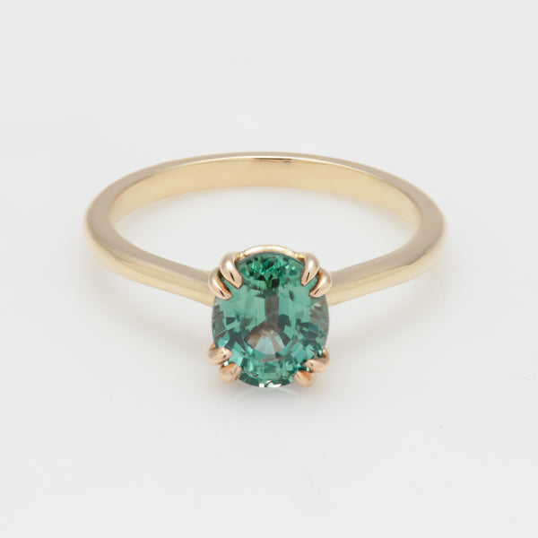 Oval green Sapphire Ring