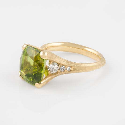Peridot Royal Gold Ring