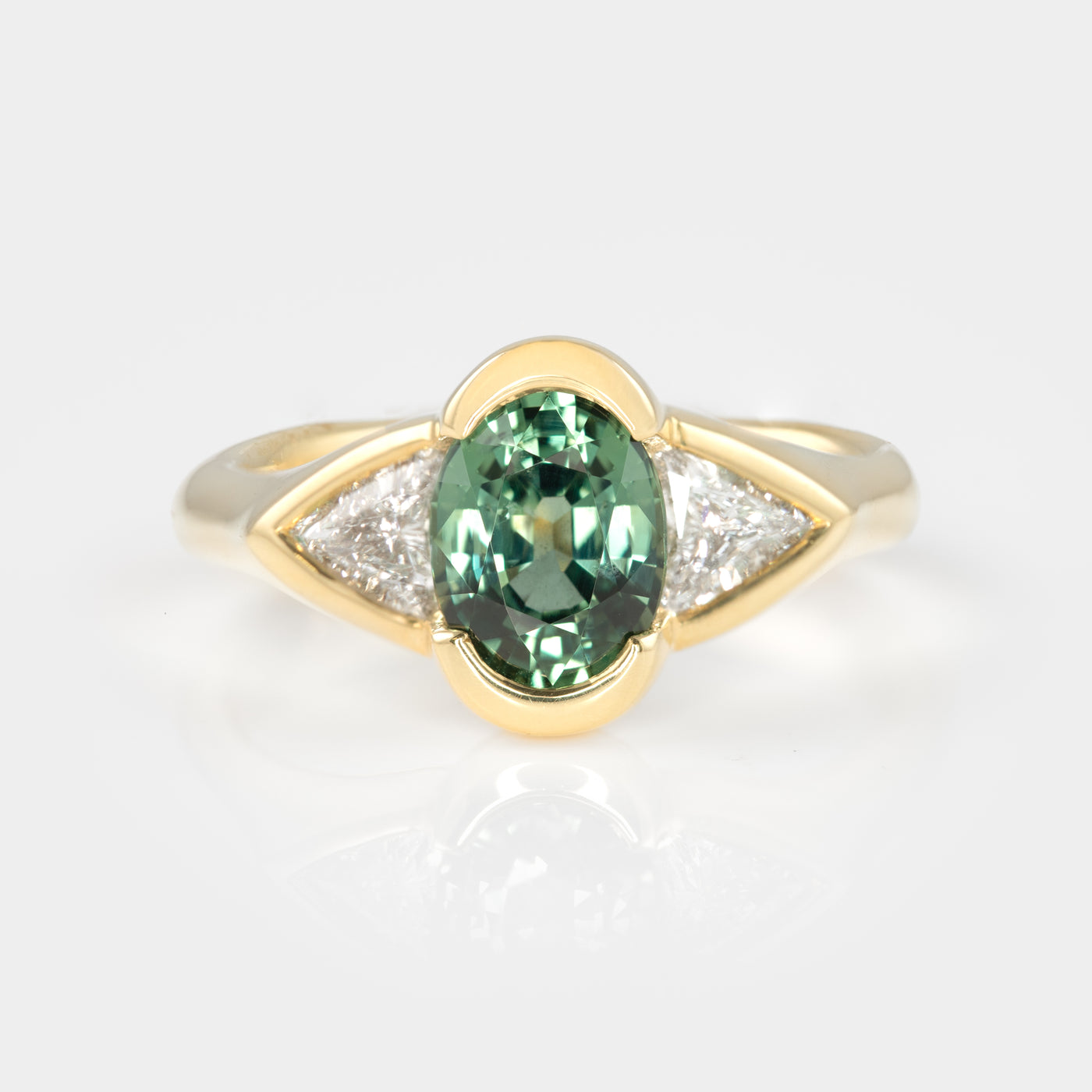 Oval green Sapphire Ring