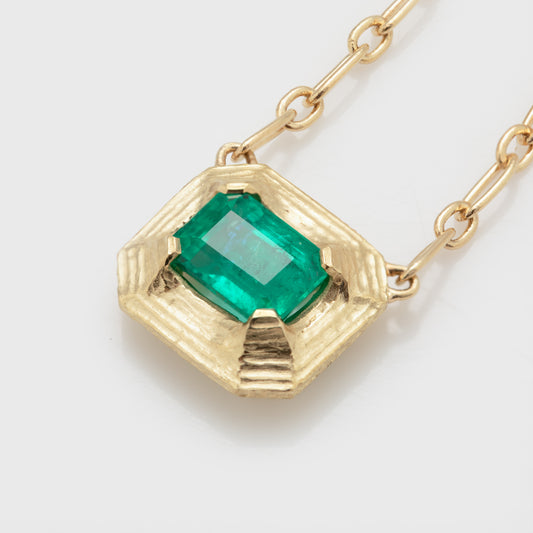 Royal Gold Emerald Necklace
