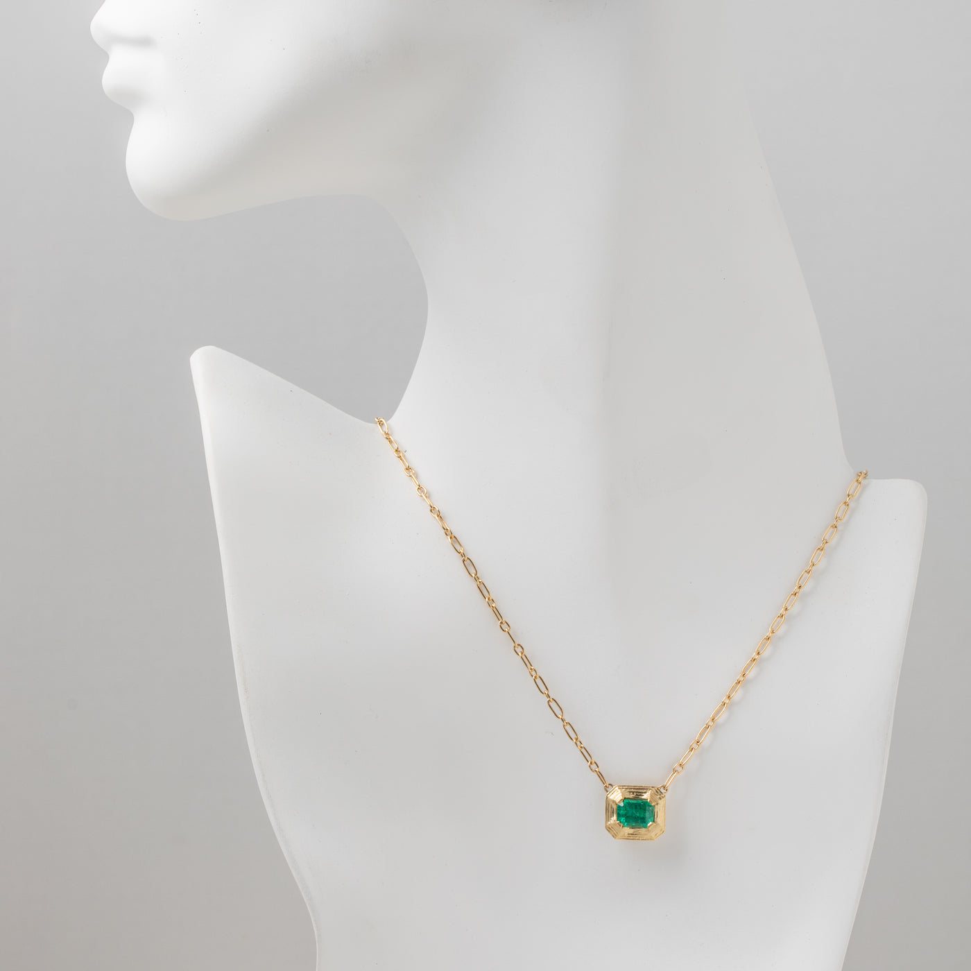 Royal Gold Emerald Necklace