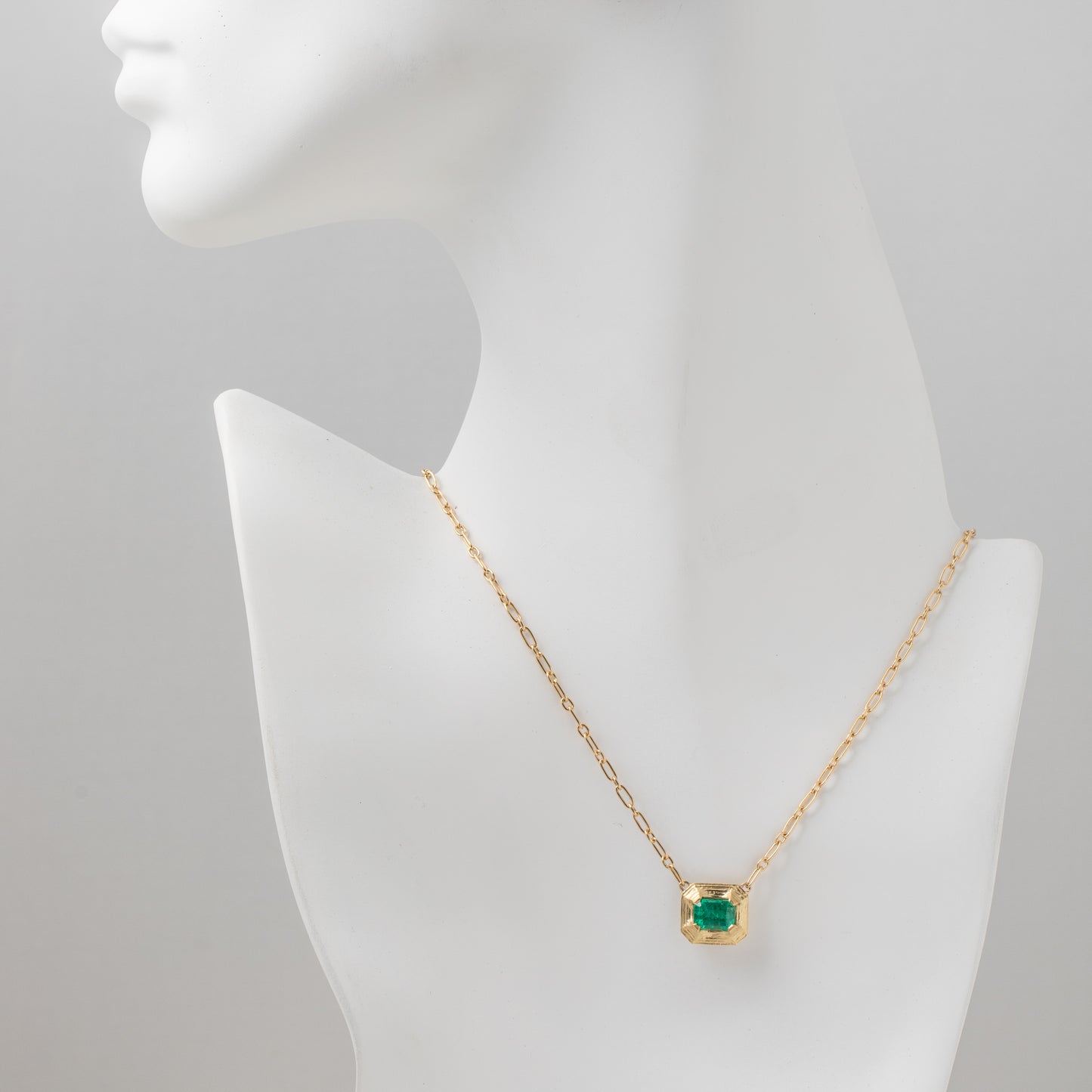 Royal Gold Emerald Necklace
