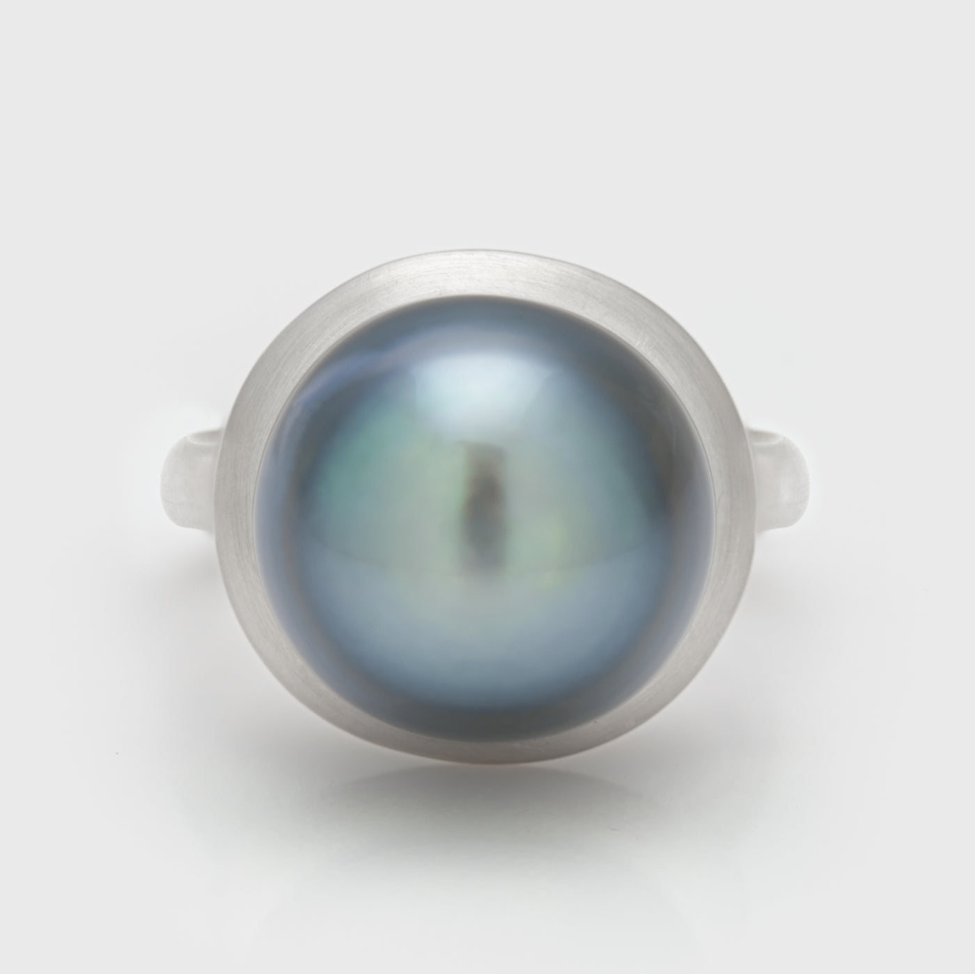 Platinum Black Pearl Ring