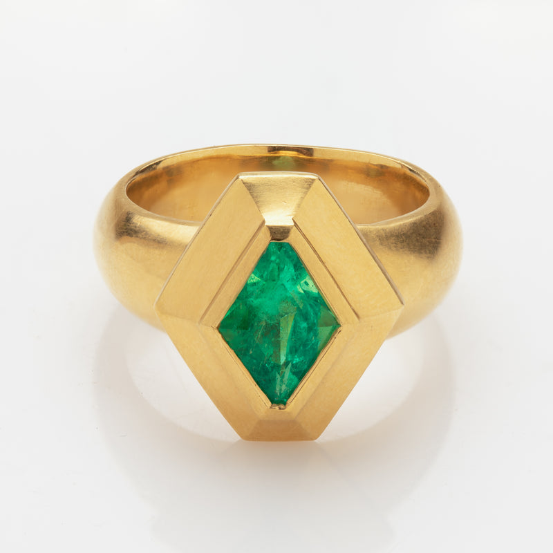 22k Yellow Gold & Emerald Ring