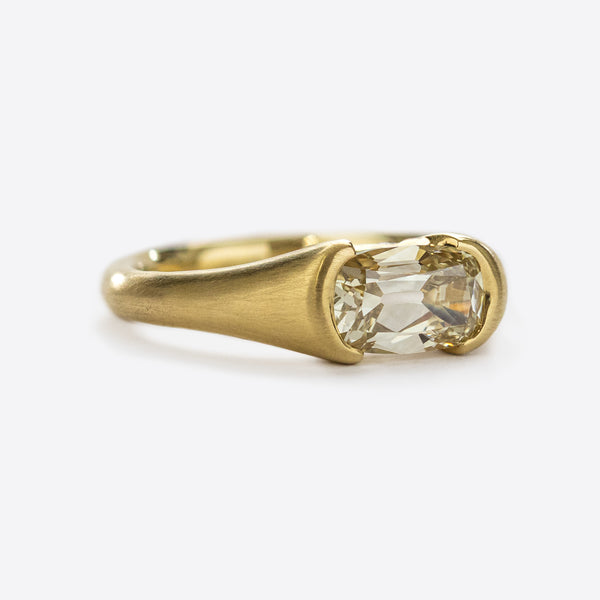 Yellow Diamond Ring in 18k Yellow Gold